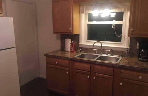 Lexington Apartment | 'Emmett' Just off I-75! 2 full bedrooms!