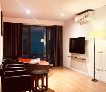 Hanoi Apartment | Emoi Mipec Riverside's Apt