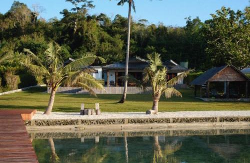 Moso Island House | Emotu Bay Lodge