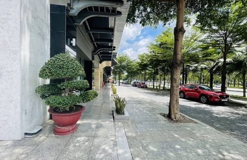 Thu Thiem Apartment | * Emperor 3BRs Apt-Tremendous HaborView in D2