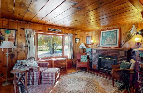 Empire House | Empire Lodge