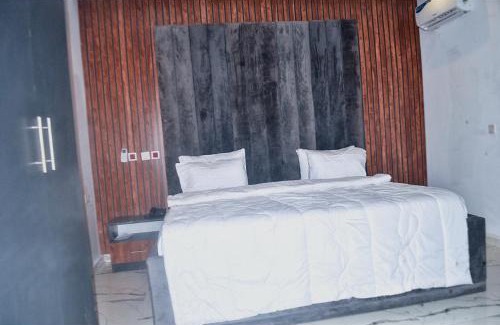 Orozo Hotel | Empire Suites And Apartment