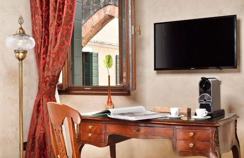 Santa Croce Apartment | Empress Theodora Apartments