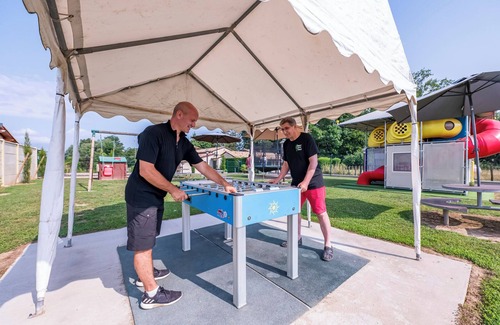 Arbigny House | Empty motorhome pitches
