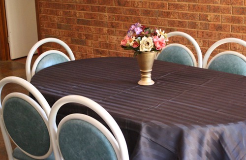 Kooringal House | Emu Place - Comfortable, Quiet and Inviting