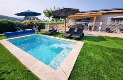 Joyeuse House | En Ardèche, maison de vacances L'Odalys climatisée avec sa piscine privée et chauffée