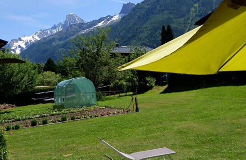 Les Bossons Ski Chalet | EN CHALET 4 P/JARDIN FACE CHAINE DU MONT-BLANC DUPLEX MANSARD 45M2 ⭐️ ⭐️⭐️⭐️⭐️