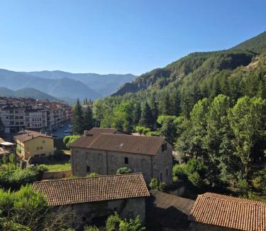 Baga Apartment | En el corazón de Bagà, precioso pueblo medieval