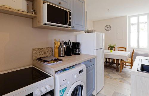 Beauvoir-sur-Mer House | En plein centre, jolie maison pour 6 avec jardin