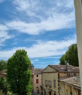 Pelissanne Apartment | En plein coeur de Pélissanne - 55 m2 rénovés - Avec Parking