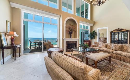 Silver Sands Beach Apartment | En Soleil #1522 West