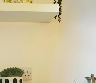 Park Royal Hotel | En-suite Double Room Park Royal with off-site Gym Access