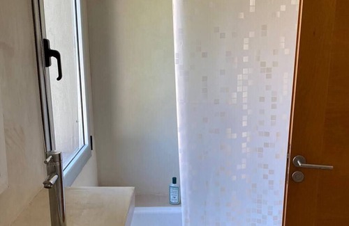 Vicente Lopez Bed & Breakfast | En-suite room, in a family home near the coast of Vicente Lopez