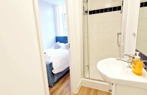 High Wycombe House | En-suite rooms located on the heart of High Wycombe town centre