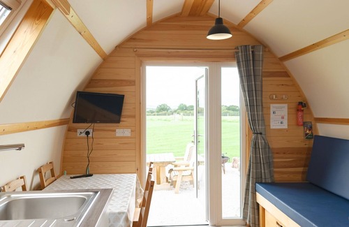 Blackburn Cabin | En-suite Wooden Cabin in Lancashire