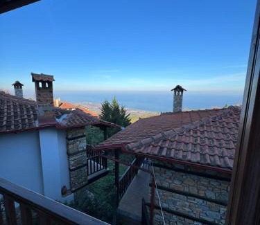 Panteleimon Bed & Breakfast | Enastron Guesthouse