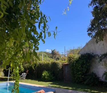 Chascomus House | Encantadora y espaciosa casa a dos cuadras de la Laguna, con pileta y parque