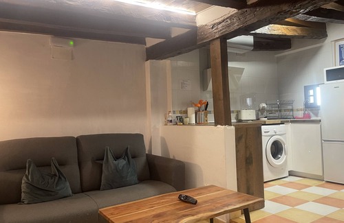 Old Town Apartment | ENCANTO CUENCA Art View