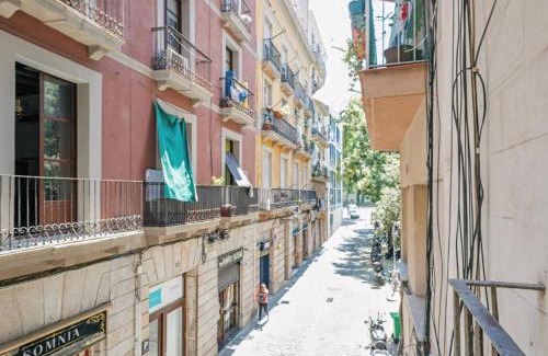 El Raval Apartment | Encanto en Las Ramblas, Espacio perfecto para 9