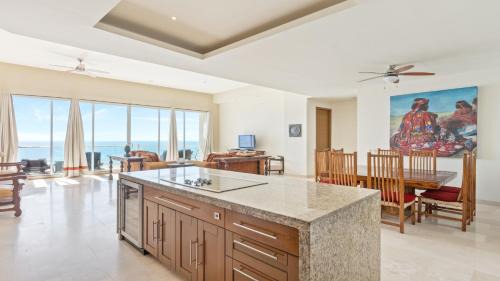 Puerto Penasco Apartment | Encanto Living Penthouse 1202 by Kivoya