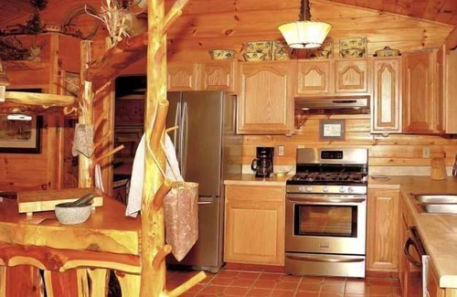 Newport Cabin | Enchanted Cottage near Cosby, Gatlinburg, and Newport.