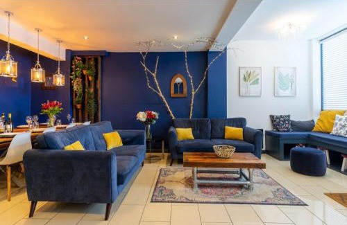 Bath House | Enchanted Hideaway, Bath