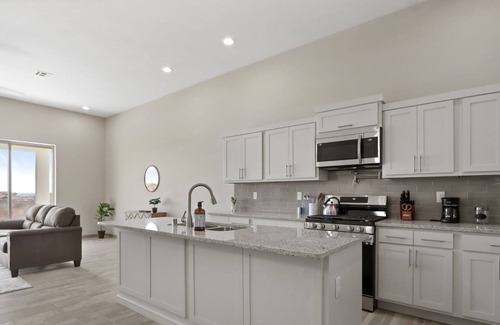 Chamberino House | Enchanted Vista Retreat