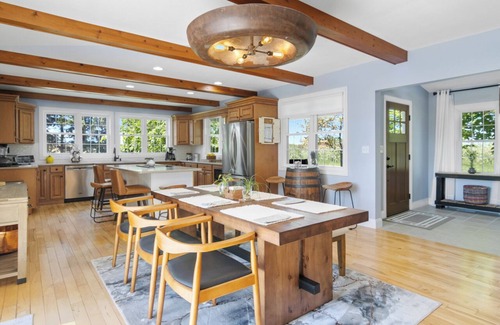 Williamsburg House | Enchanting 1901 Orchard Farm House