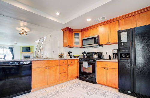 Imperial Beach Condo | Enchanting 2-bedroom condo with WiFi in Imperial Beach