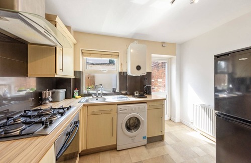 Reading House | Enchanting 3-bedroom house with WiFi in Reading