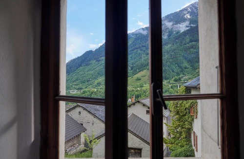 Mesocco Ski Chalet | Enchanting 4-bedroom chalet in Mesocco
