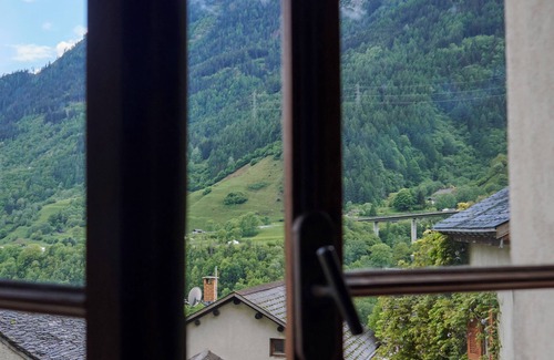 Mesocco Ski Chalet | Enchanting 4-bedroom chalet in Mesocco