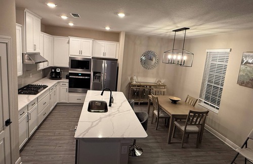 Reunion House | Enchanting 6-bedroom house with AC in Kissimmee