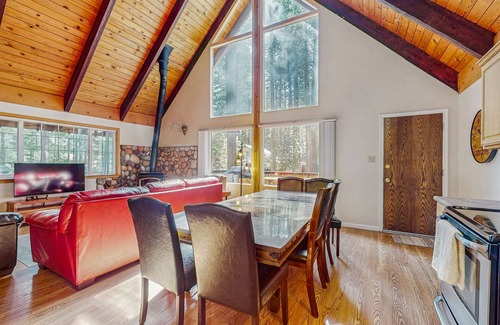 Pioneer Trail Ski Chalet | Enchanting alpine chalet with lots of room, deck, & grill - prime location