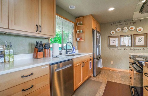 Poulsbo House | Enchanting Bavarian Cabin Retreat, Pet-Friendly