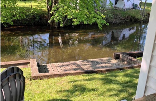 Canadohta Lake Cottage | Enchanting cottage at Canadohta Lake