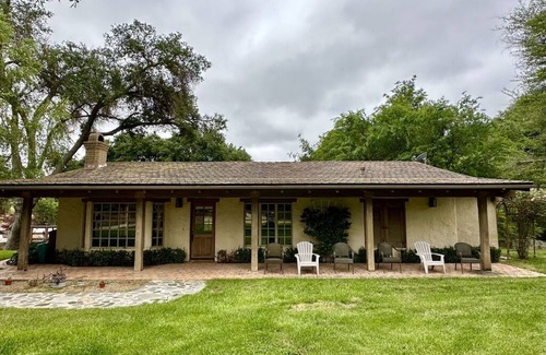 Murrieta Cottage | Enchanting cottage nestled in the heart of a vineyard