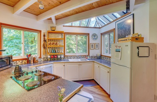 Belknap Springs Cottage | Enchanting Escape w/Hot Tub, Decks & Views!