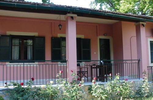 Ipsos Villa | Enchanting Ipsos Haven | 3 Bedrooms | Villa Magia | Al Fresco Dining | Steps.