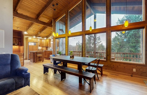 Bay City House | Enchanting retreat near beach with private hot tub, sauna, firepit, dog-friendly