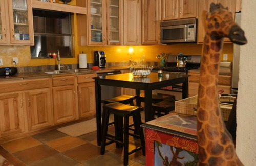 Kachina Village Ski Chalet | Enchanting & rustic & unique adorned local artwork throughout. 200 specials!