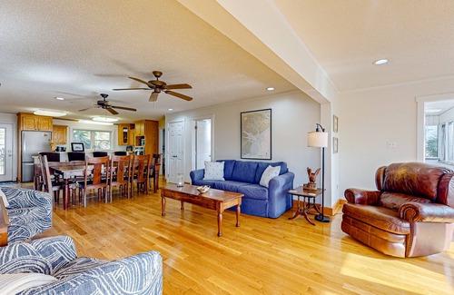 Edisto Island House | Enchanting & sunlit dog-friendly retreat with generous deck - steps to the sand