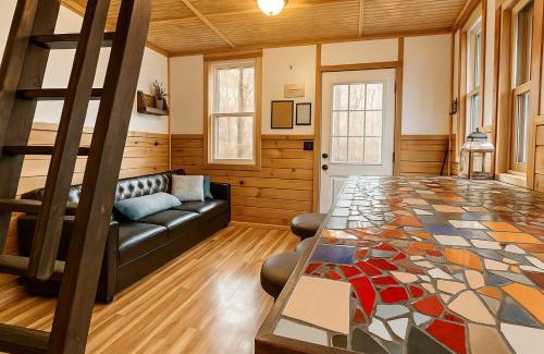 Stonewall House | Enchanting Tree House with a Slide on 200 Acres for a Family Adventure in Germantown, Kentucky