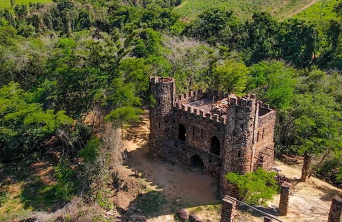Caconde House | ENCHANTO DA MATA NATURAL PARK