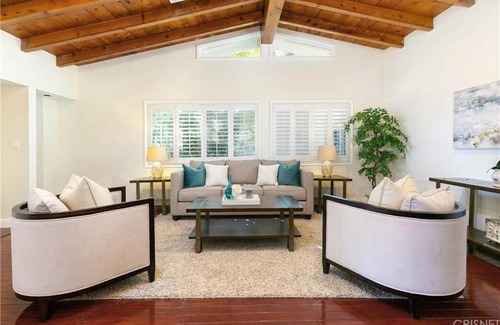 Encino Villa | Encino Hills View Home