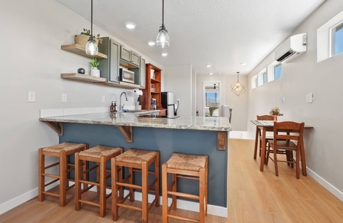 Caldwell House | Enclave - Private King 1 Bedroom Sleeps 4! Outdoor Patio View