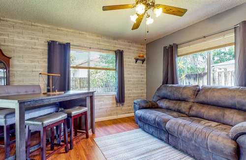 Survey Creek House | Enclosed Yard, Covered Porch, & Foosball - Dogs ok