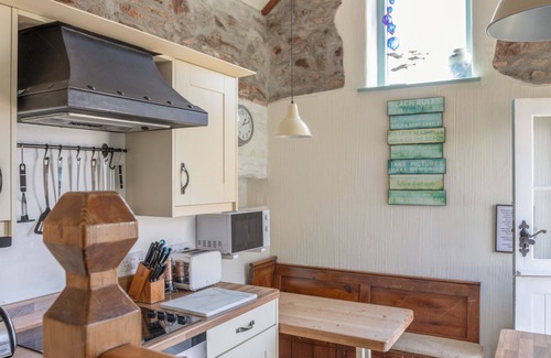Malborough Cottage | END COTTAGE, character holiday cottage, with open fire in Malborough