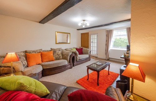 Irstead Cottage | End of terrace and rural, Norah's Cottage is surrounded by countryside and is a great spot for famil