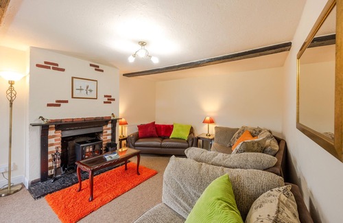 Irstead Cottage | End of terrace and rural, Norah's Cottage is surrounded by countryside and is a great spot for famil